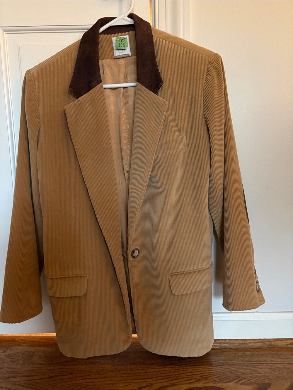 Women’s Corduroy Blazer with Contrast Collar - Tan Vintage size 6